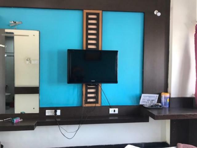 Bharati Lodge Hubli Bagian luar foto