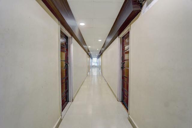Bharati Lodge Hubli Bagian luar foto